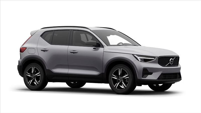 Volvo XC40 (2026) 2,0 B3  Plus - fotka 5 z 9