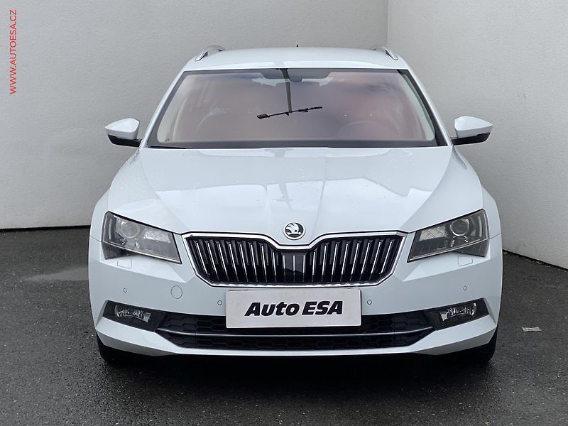 Škoda Superb (2016) 2.0 TDi 4x4, ČR, Style, DSG - fotka 2 z 21