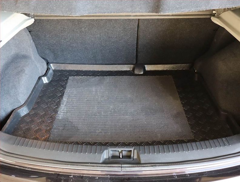 Nissan Qashqai (2012) 1.6 dCi, 4X4, Navi, Tempomat - fotka 14 z 23