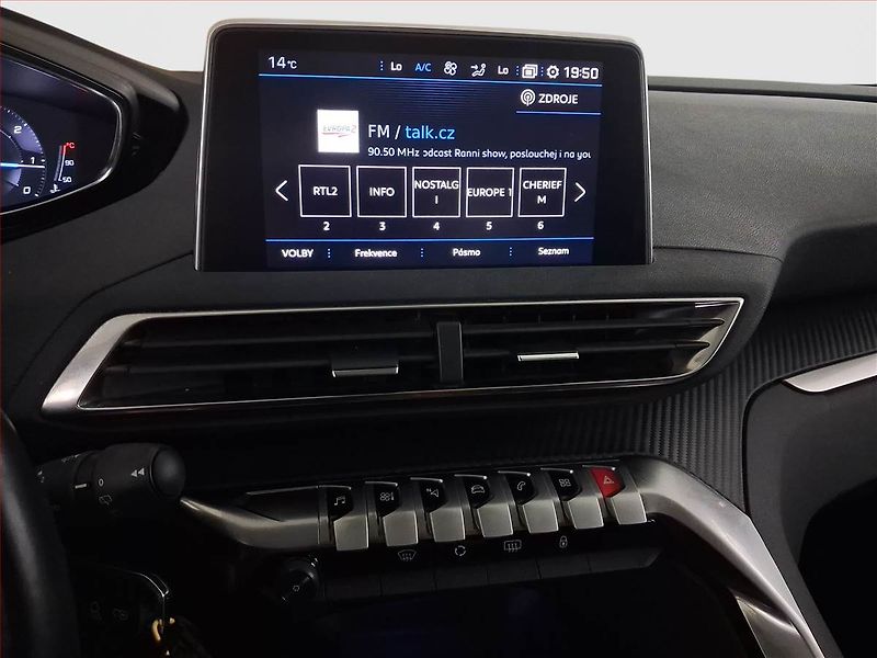 Peugeot 5008 (2019) 1.5 BlueHDi, Automat, 7 míst - fotka 12 z 16