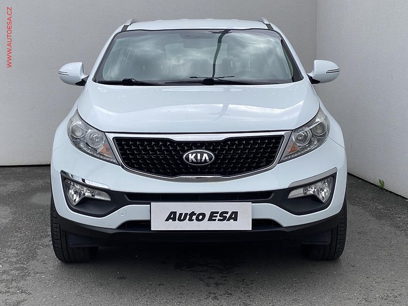 Kia Sportage (2016) 1.6 GDi, Navi, kamera, kůže - fotka 2 z 15
