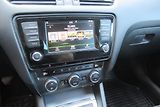 Škoda Octavia 2.0 TDi AUT.KLIMA NAVIGACE - náhled 14