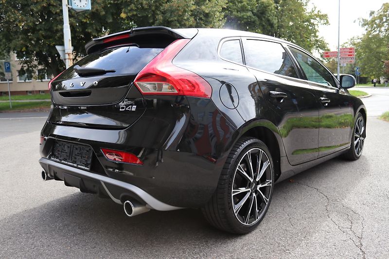 Volvo V40 Volvo V40 R-Design 140kW - fotka 12 z 55