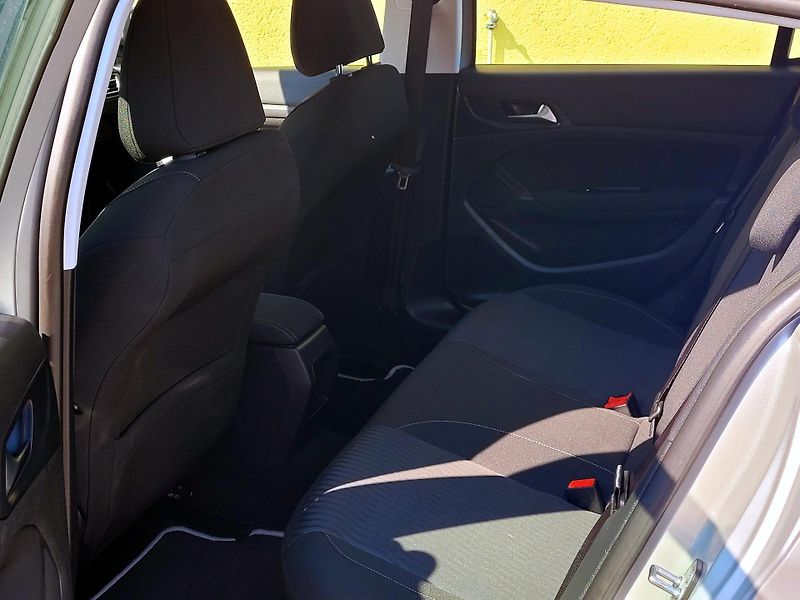 Peugeot 308 HDi DIGIKLIMA,MÁLO NAJETO    - fotka 19 z 47