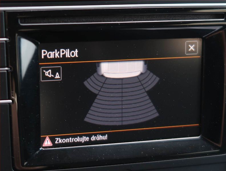 Volkswagen Caddy (2016) 2.0 TDI, 5Míst, ČR - fotka 17 z 18