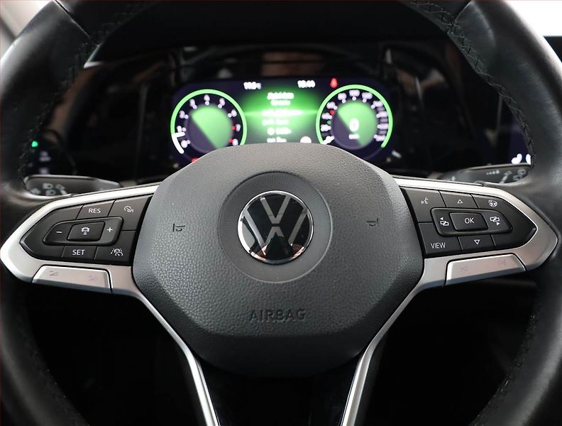 Volkswagen Golf (2021) Style 1.5 TSI, ČR,1.maj, Navi - fotka 8 z 21