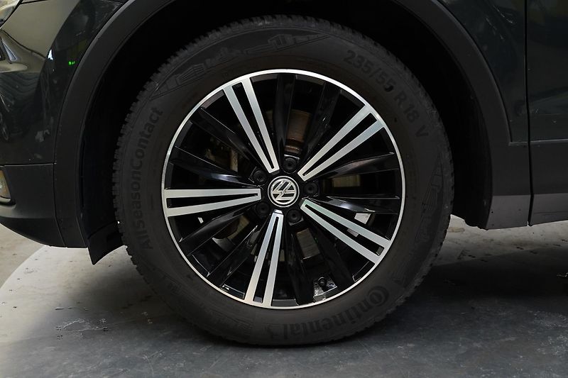 Volkswagen Tiguan - fotka 10 z 26