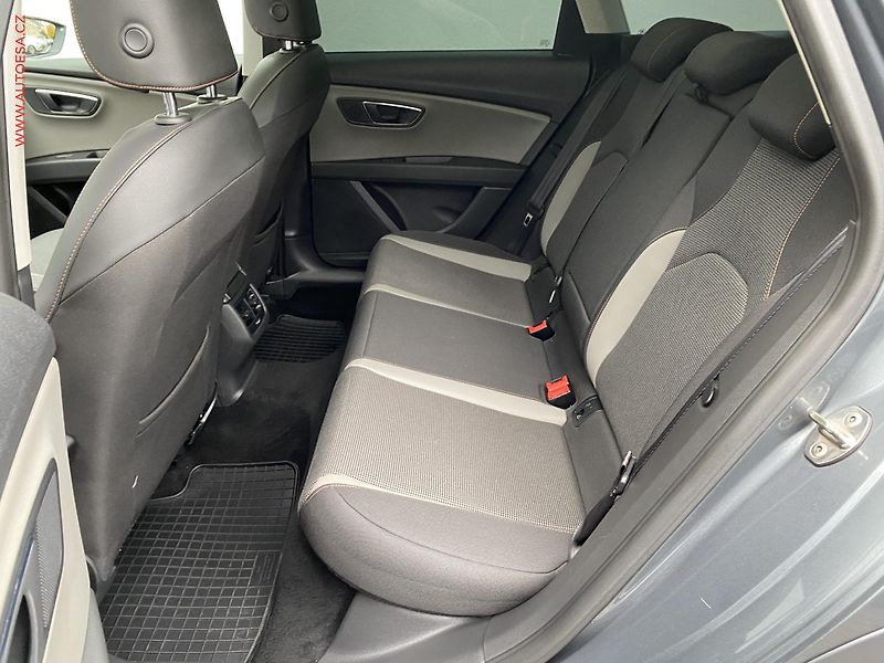 Seat Leon (2015) 2.0 TDi, X-Perience, AT - fotka 10 z 17