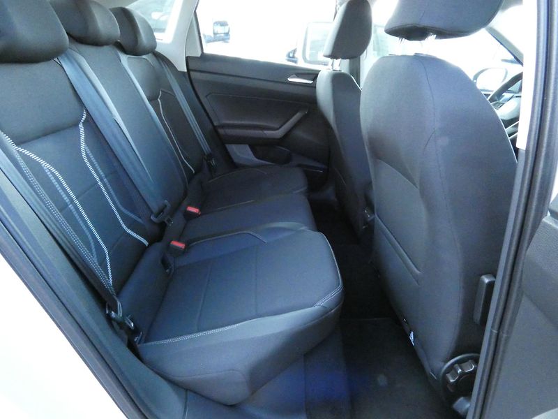 Volkswagen Taigo Style 1.0 TSI - fotka 27 z 30