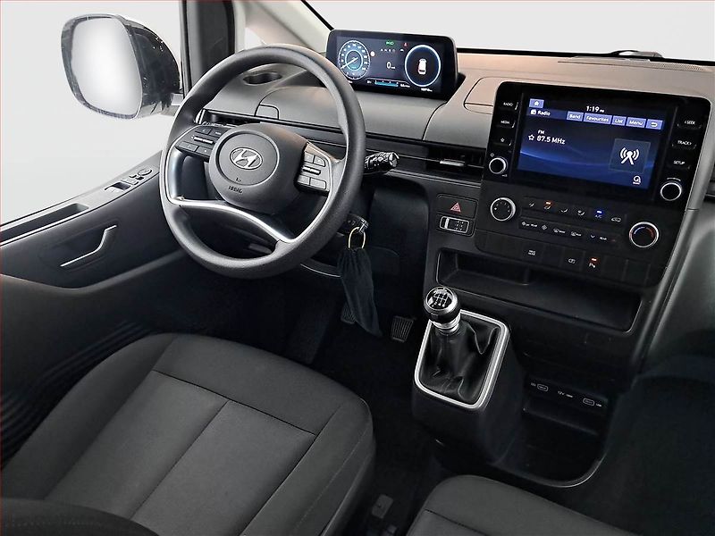 Hyundai Staria (2023) 2.2 CRDi, ČR, 1Maj, DPH - fotka 7 z 16