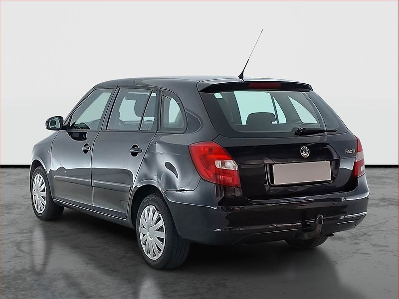 Škoda Fabia (2010) 1.2 TSI, Automat, Tažné - fotka 4 z 16