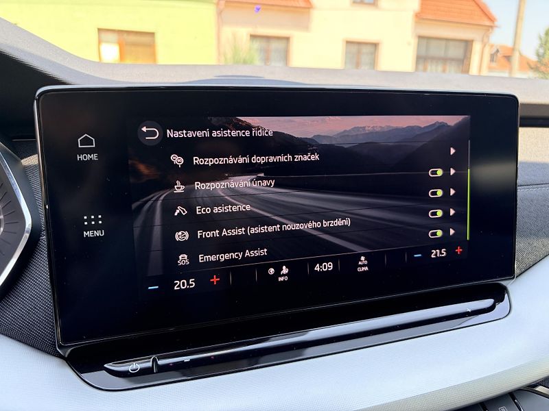 Škoda Octavia 2.0TDI STYLE VIRTUAL LED  - fotka 38 z 53