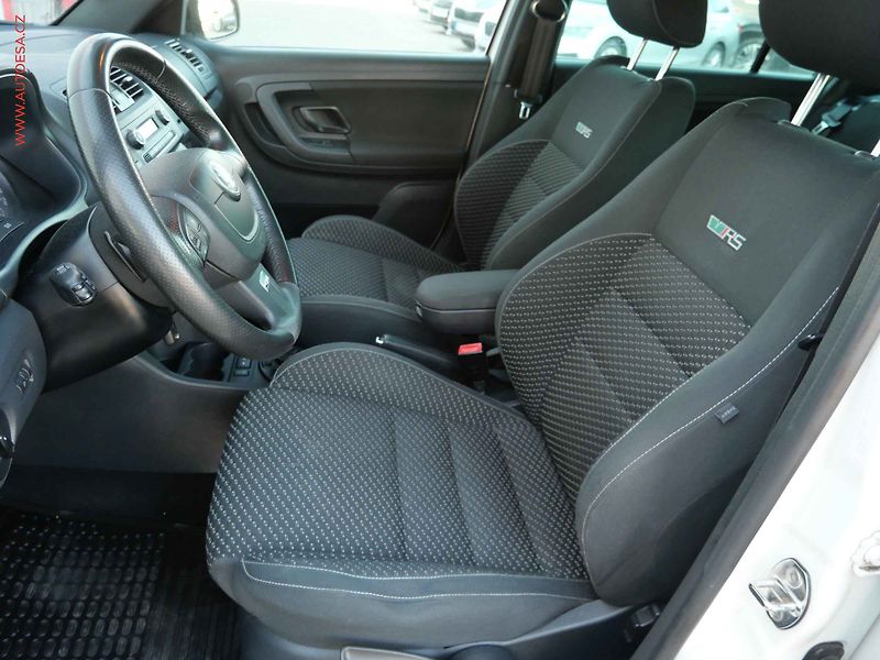 Škoda Fabia (2011) 1.4 TSi, ČR, RS, DSG - fotka 9 z 23