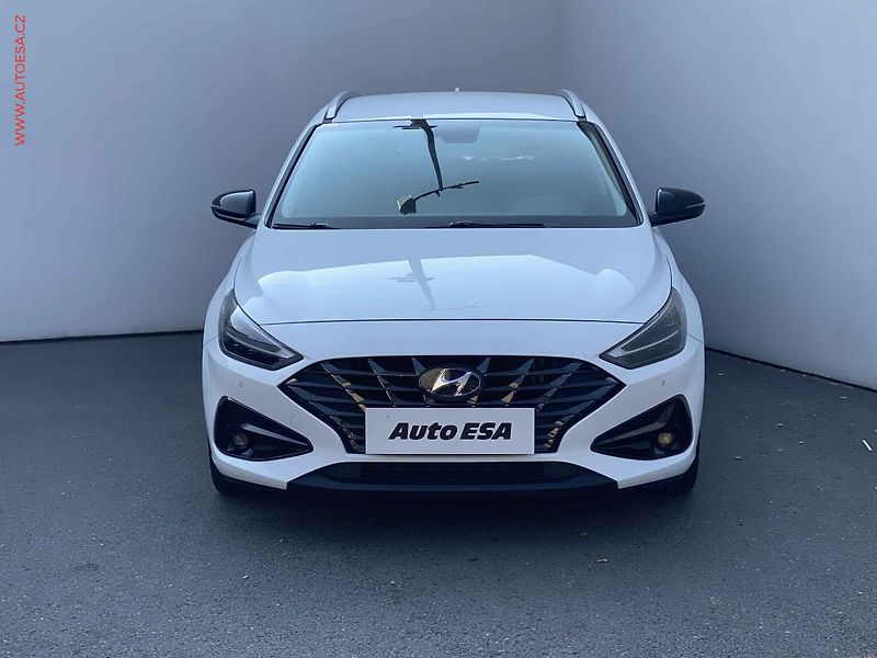 Hyundai i30 (2021) 1.5 TGDi MHEV, 1.maj,ČR - fotka 2 z 20