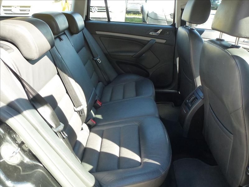 Škoda Octavia 2,0 TDI 103KW Black Edition  E - fotka 27 z 51