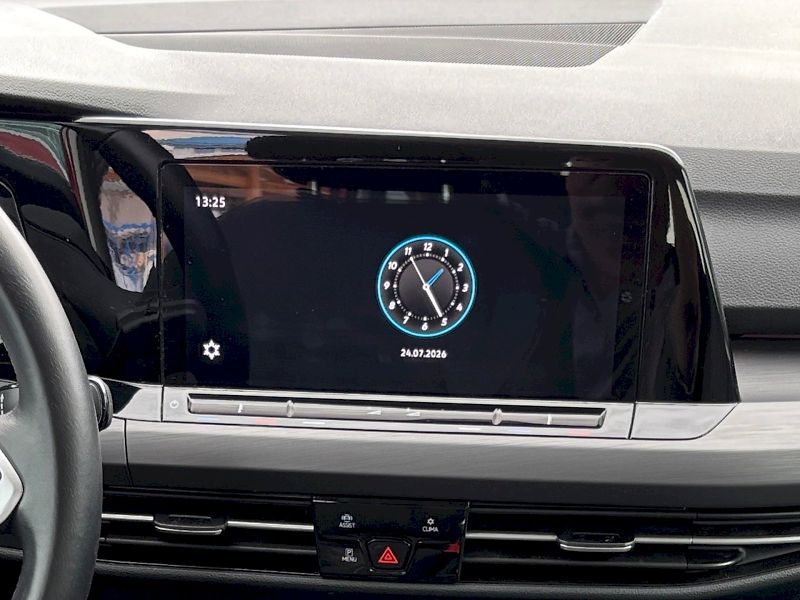Volkswagen Golf (2022) VARIANT STYLE 1,5 TSI 6G - fotka 12 z 28