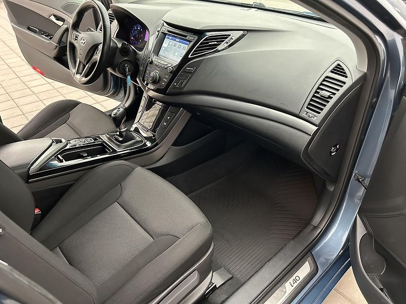Hyundai i40 1.7 CRDI Experience - fotka 20 z 24