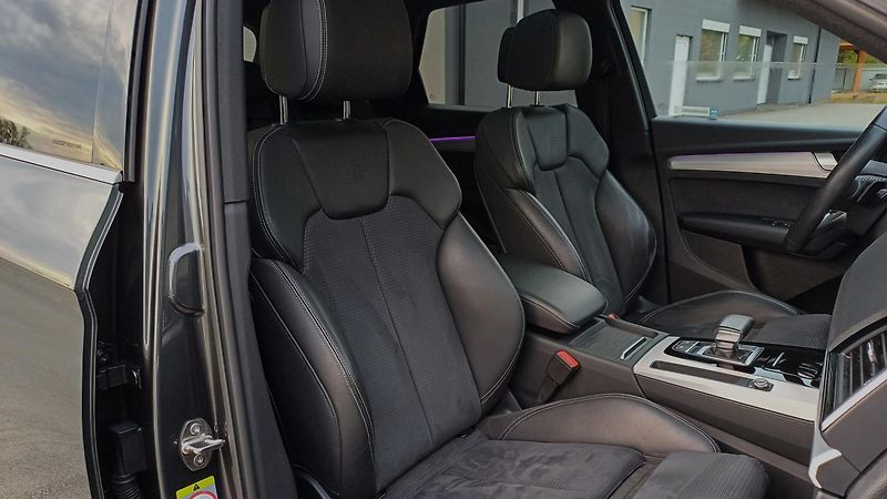 Audi Q5 2.0TDI 150kW QUATRRO S-LINE-ČR - fotka 27 z 50