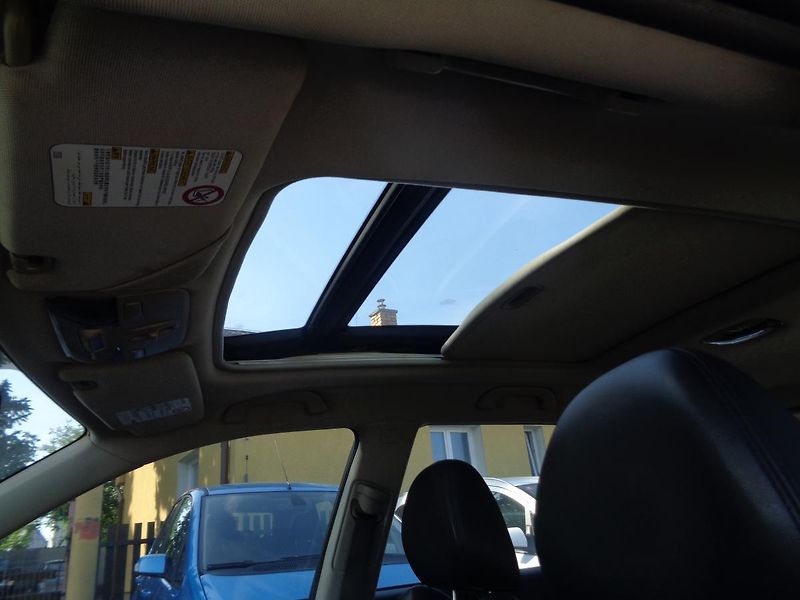 Subaru Legacy 2,0 - fotka 26 z 30
