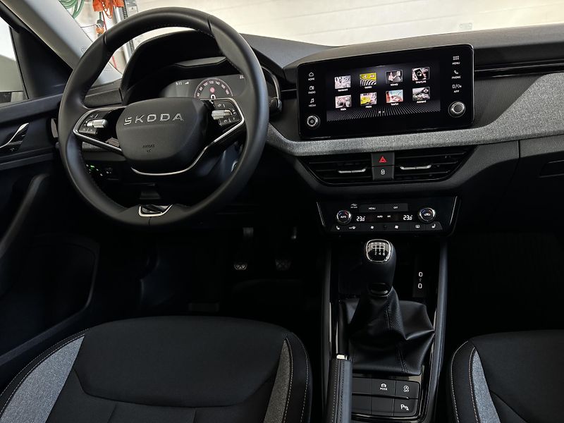 Škoda Scala (2026) 1.0 TSI Selection - CZ - DPH - fotka 12 z 25