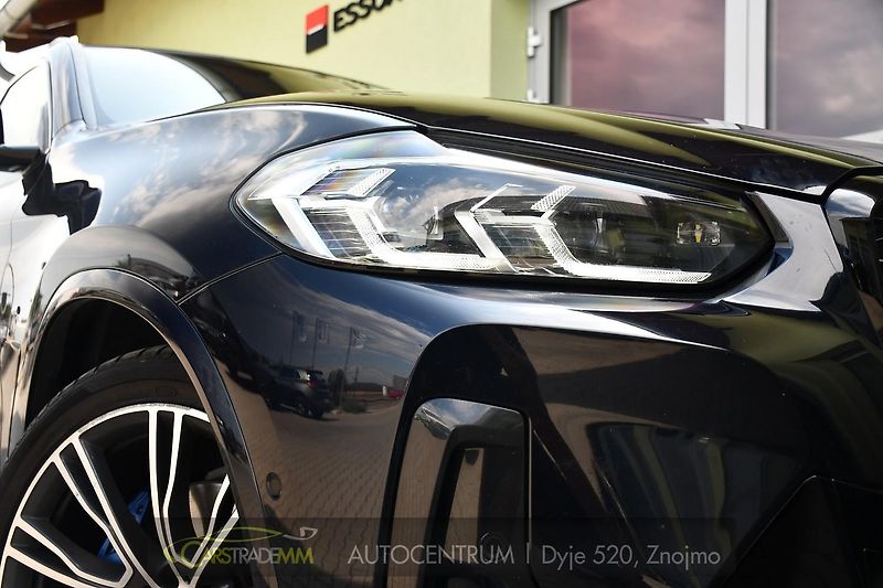 BMW X4 xD30d M-SPORT NTOP TAŽNÉ ČR 1M - fotka 52 z 54