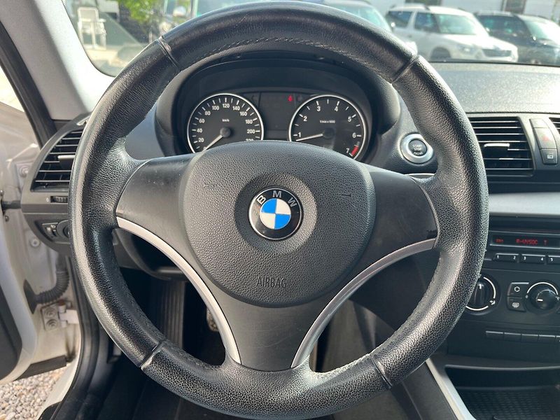 BMW Řada 1 (2009) 116 i 90 Kw SADA KOL - fotka 8 z 19