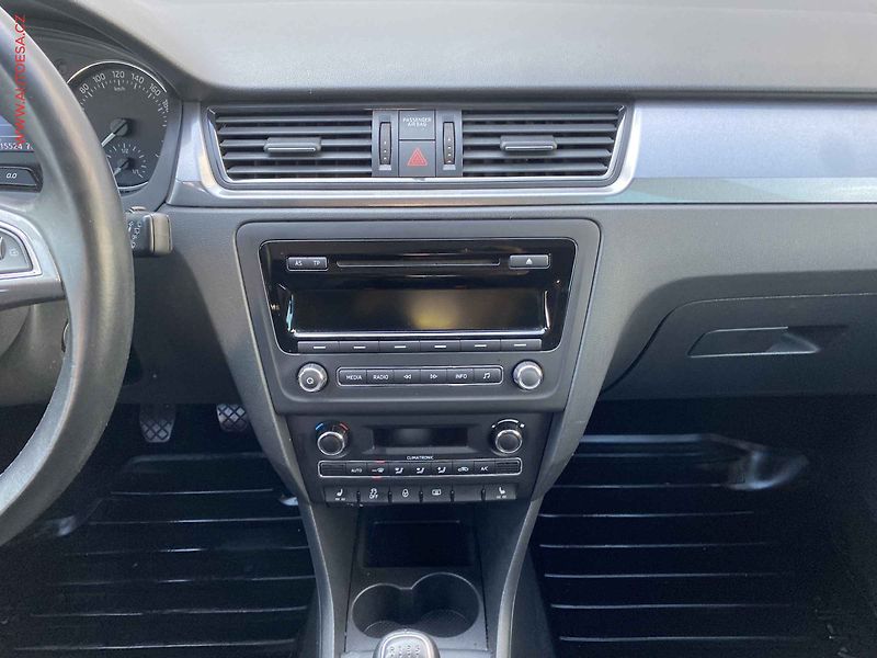 Škoda Rapid (2014) 1.2 TSi, Ambition, +kola - fotka 12 z 17