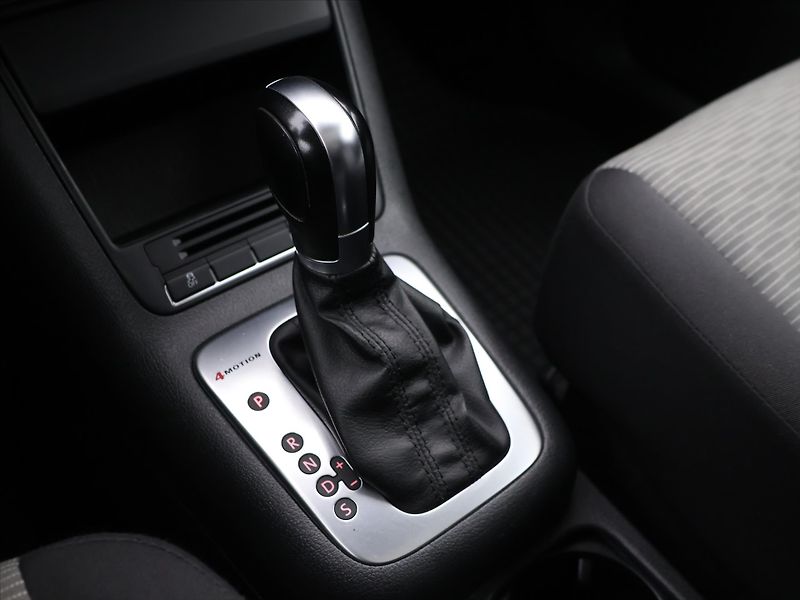 Volkswagen Tiguan 2,0 TSI DSG 4Motion Panorama - fotka 22 z 31