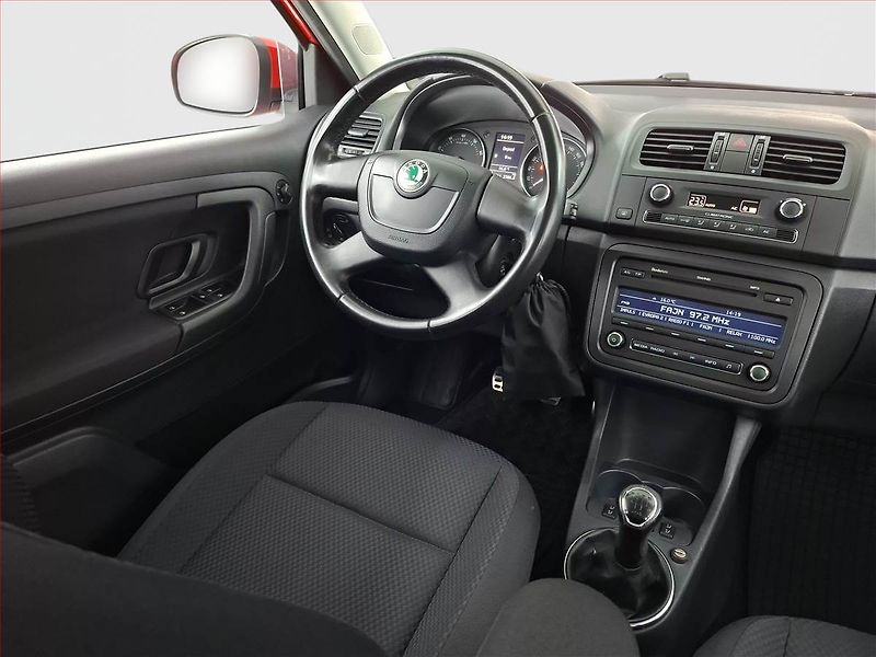 Škoda Fabia (2012) Elegance 1.2 TSI, Tempomat - fotka 7 z 15