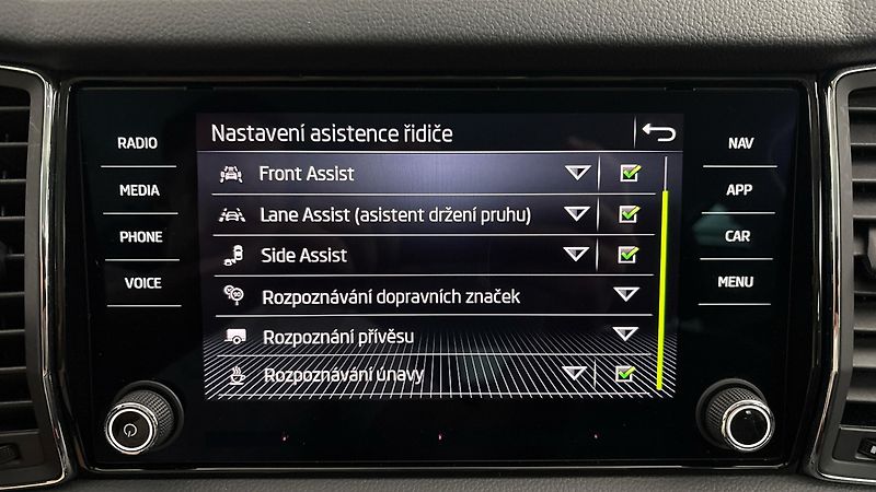 Škoda Kodiaq 2.0 TDI DSG 4x4 L&K - fotka 30 z 34