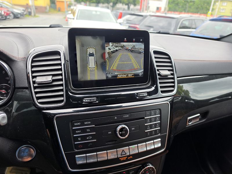 Mercedes-Benz GLS 350CDI 4-MATIC AMG Harman - fotka 27 z 27