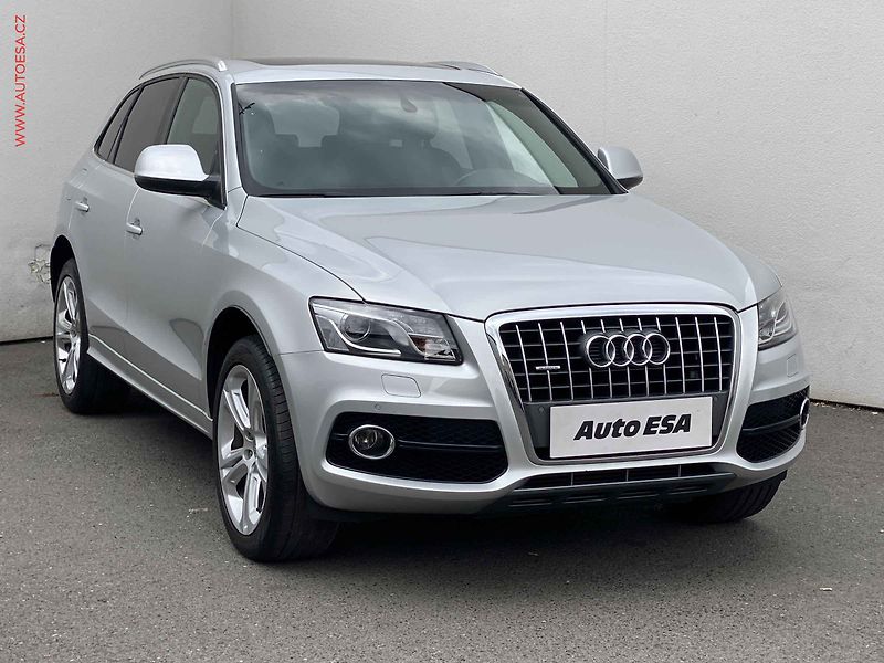 Audi Q5 (2011) 2.0 TFSi quattro, S-line - fotografie inzerátu