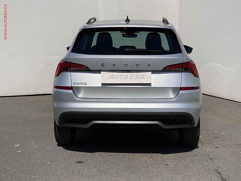 Škoda Kamiq (2023) 1.0 TSi, TOUR, LED, kamera, - fotka 5 z 20