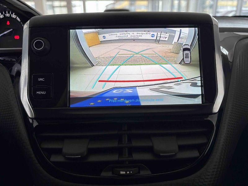 Peugeot 2008 (2018) Allure 1.2 PureTech 130 MAN6 - fotka 15 z 20