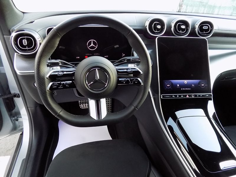 Mercedes-Benz GLC (2024) 300e/AMG/4Matic/DPH/LED/ - fotka 24 z 50