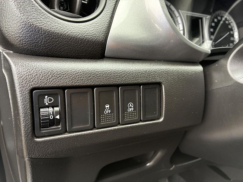 Suzuki Vitara (2018) 1,6VVT Comfort 5MT *ZÁRUKA* - fotka 9 z 18