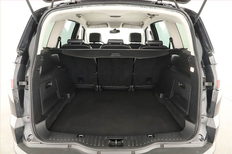 Ford S-MAX (2008) 2.0 TDCi, po STK, zamluveno - fotka 16 z 17