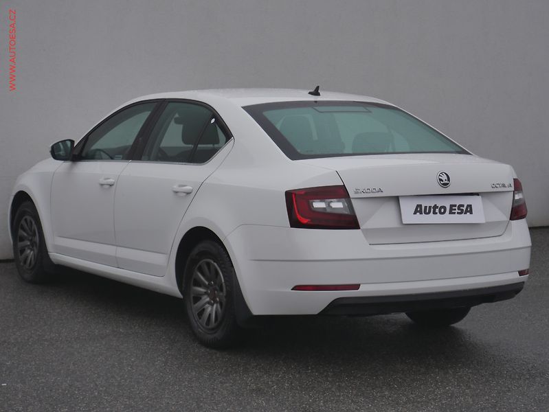 Škoda Octavia (2019) 1.6 TDi, ČR, DSG, LED, autoAC - fotka 6 z 26