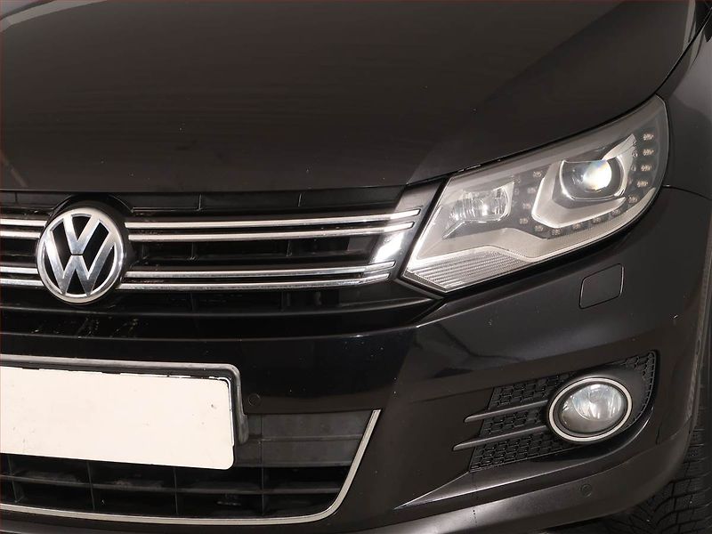 Volkswagen Tiguan (2011) Exclusive 2.0 TDI, 4X4 - fotka 18 z 23