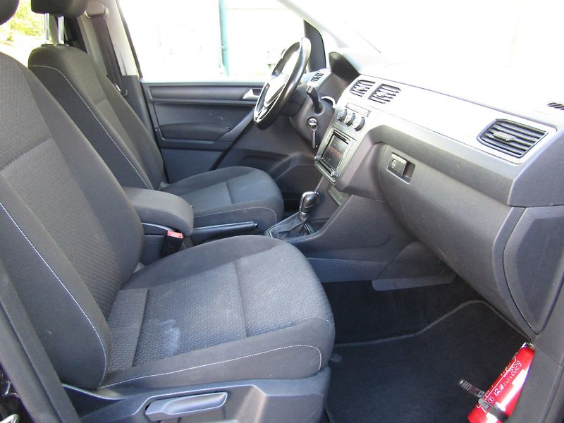 Volkswagen Caddy (2018) MAXI 2.0 TDI 110kW DSG 4X4 - fotka 25 z 36