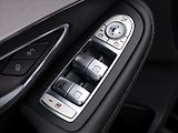 Mercedes-Benz Třídy C 2.0 220d 143kW Aut. LED - náhled 14