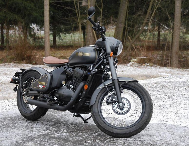Jawa Perak (2026) 350 CL BLACK - fotka 13 z 25