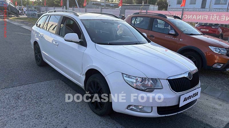 Škoda Superb (2012) 2.0TDi, ČR - fotka 1 z 3