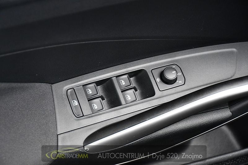 Škoda Fabia 1.0TSi STYLE 1M ČR - fotka 25 z 49