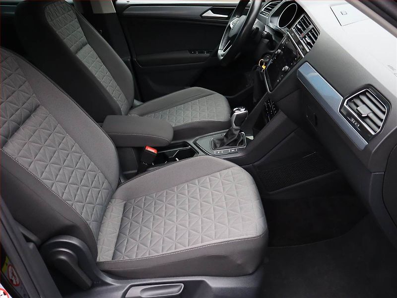 Volkswagen Tiguan (2022) Life 1.5 TSI - fotka 7 z 15