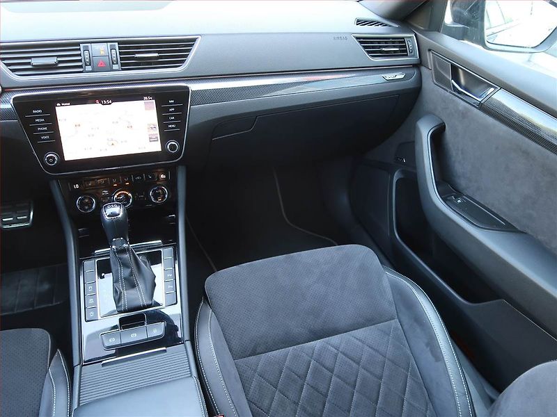 Škoda Superb (2019) 2.0 TDI, Automat, Kůže, Navi - fotka 8 z 25