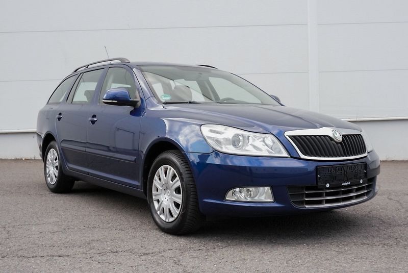 Škoda Octavia 1.4 MPI AMBIENTE - fotka 1 z 26