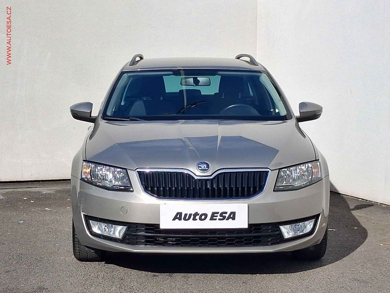Škoda Octavia (2014) 2.0 TDi, Ambition, TZ - fotka 2 z 14