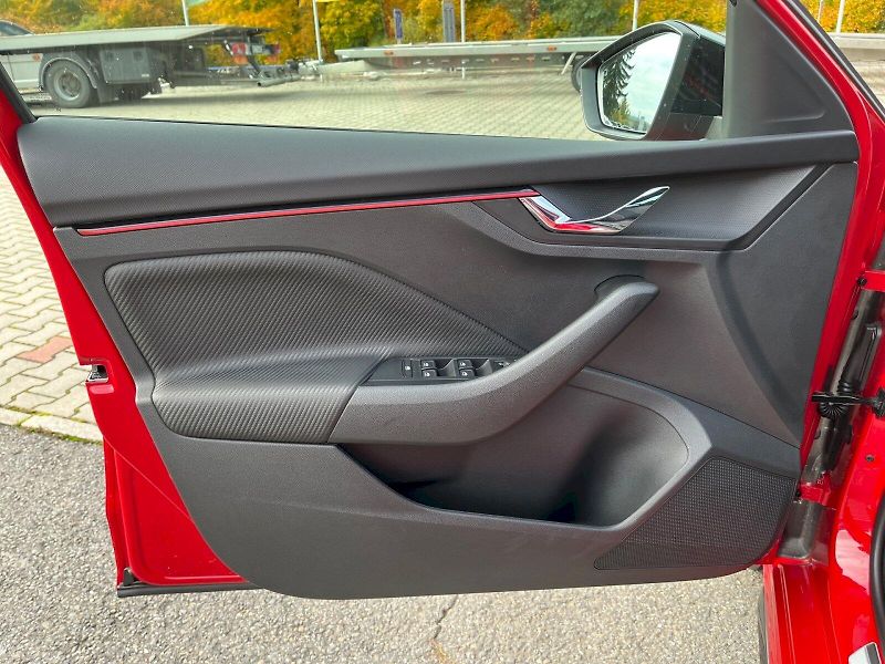 Škoda Kamiq (2025) Monte Carlo 1.5 TSI 110 kW DSG - fotka 21 z 37