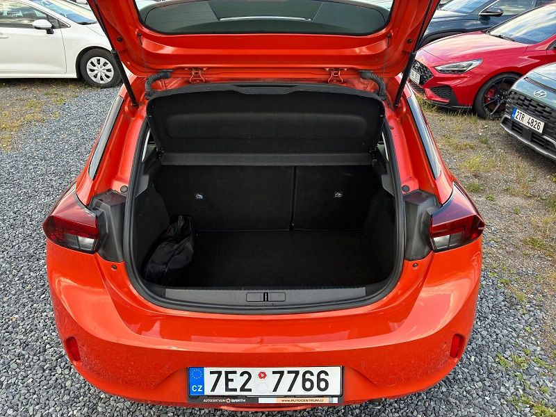 Opel Corsa (2023) EDITION 1.2 55kW CZ DPH - fotka 6 z 11